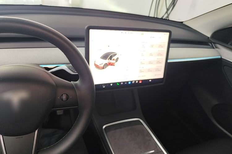Used Tesla Model Y 2024 Rear-Wheel-Drive Version Center Console