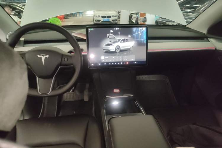 Used Tesla Model Y 2024 Rear-Wheel-Drive Version Center Console