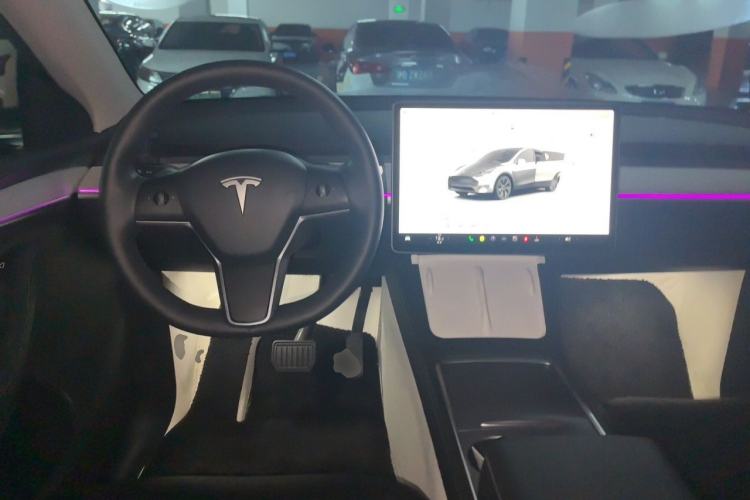 Used Tesla Model Y 2024 Rear-Wheel-Drive Version Center Console