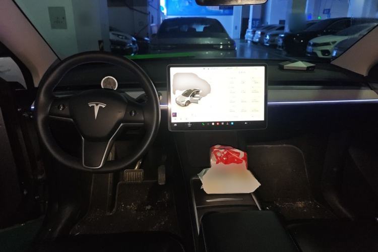 Used Tesla Model Y 2024 Rear-Wheel-Drive Version Center Console