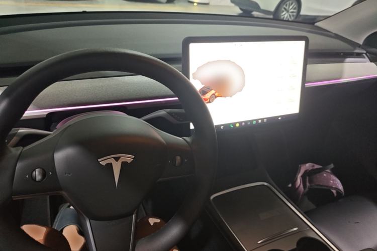 Used Tesla Model Y 2024 Rear-Wheel-Drive Version Center Console