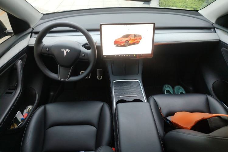 Used Tesla Model Y 2024 Rear-Wheel-Drive Version Center Console