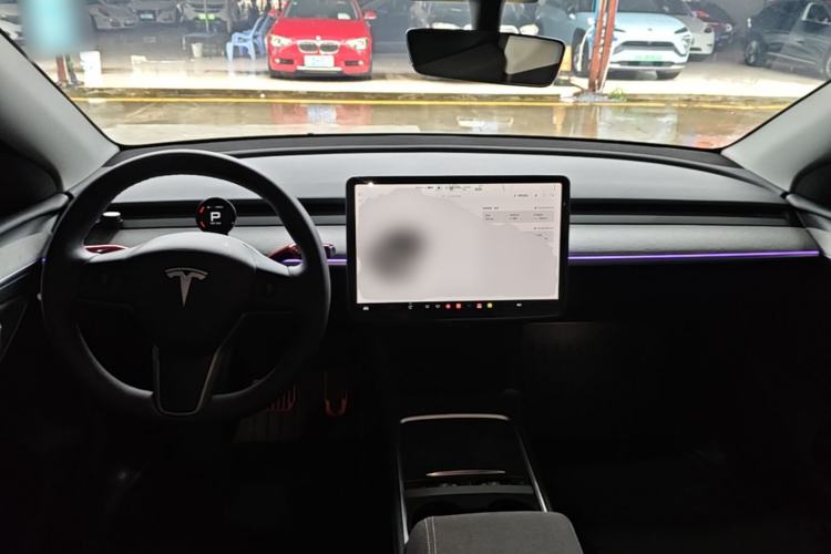 Used Tesla Model Y 2024 Rear-Wheel-Drive Version Center Console