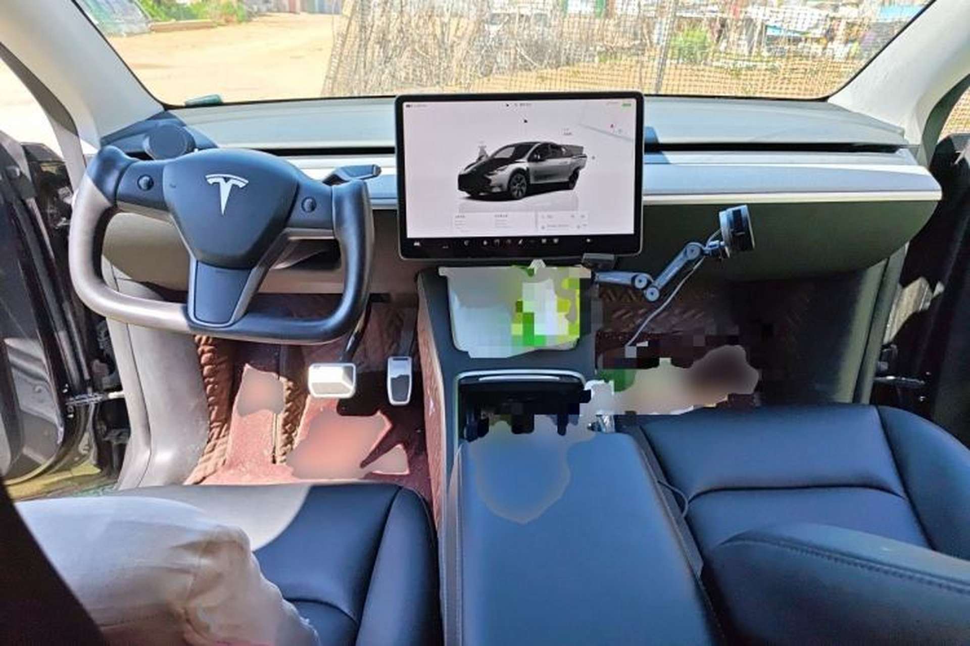 Used Tesla Model Y 2024 Rear-Wheel-Drive Version Center Console