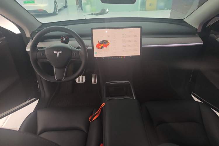 Used Tesla Model Y 2024 Rear-Wheel-Drive Version Center Console