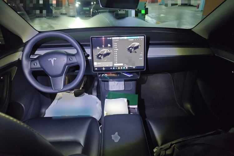 Used Tesla Model Y 2024 Rear-Wheel-Drive Version Center Console