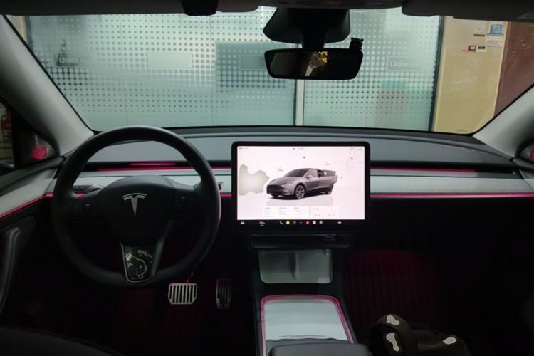 Used Tesla Model Y 2024 Rear-Wheel-Drive Version Center Console