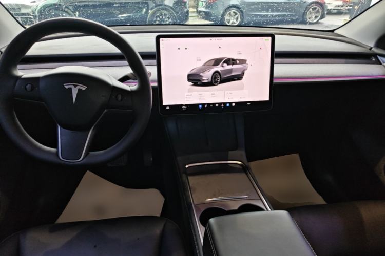 Used Tesla Model Y 2024 Rear-Wheel-Drive Version Center Console