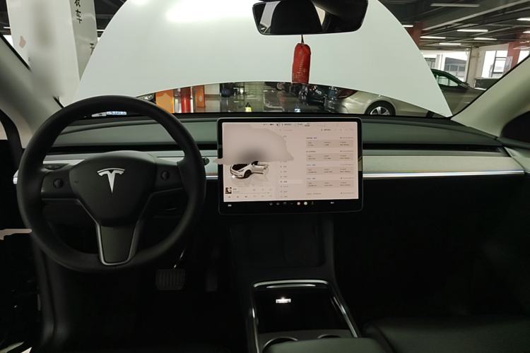 Used Tesla Model Y 2024 Rear-Wheel-Drive Version Center Console