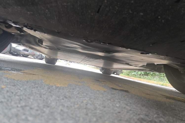 Used Tesla Model Y 2024 Rear-Wheel-Drive Version Chassis Front