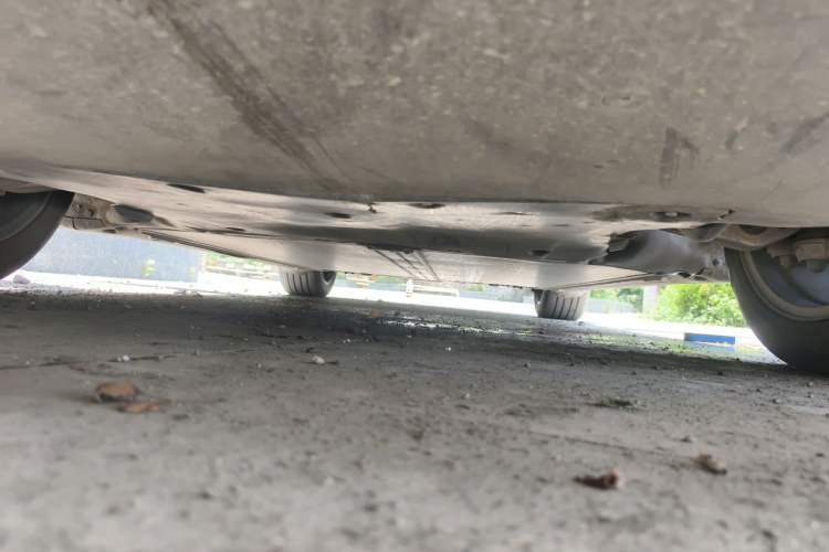 Used Tesla Model Y 2024 Rear-Wheel-Drive Version Chassis Front