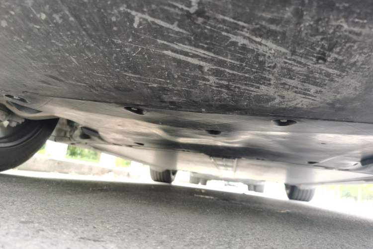 Used Tesla Model Y 2024 Rear-Wheel-Drive Version Chassis Front