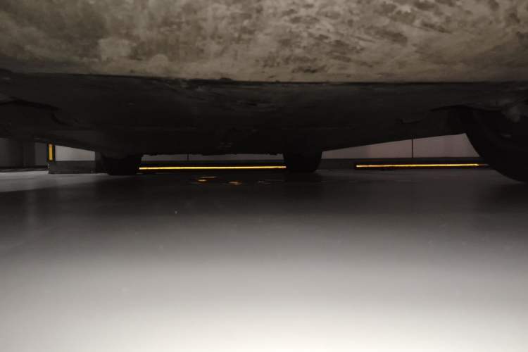 Used Tesla Model Y 2024 Long-Range All-Wheel-Drive Version Chassis Front