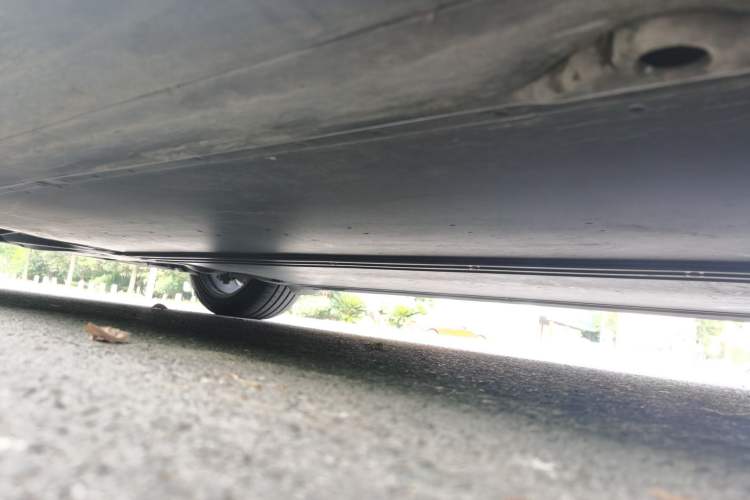 Used Tesla Model Y 2024 Rear-Wheel-Drive Version Chassis Front Right