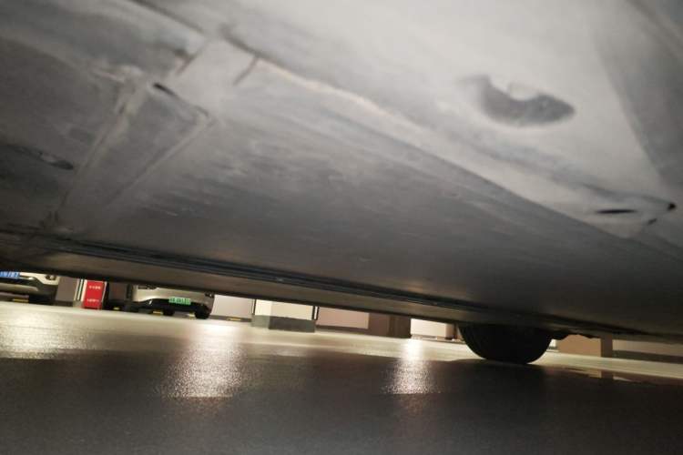 Used Tesla Model Y 2024 Long-Range All-Wheel-Drive Version Chassis Rear Right