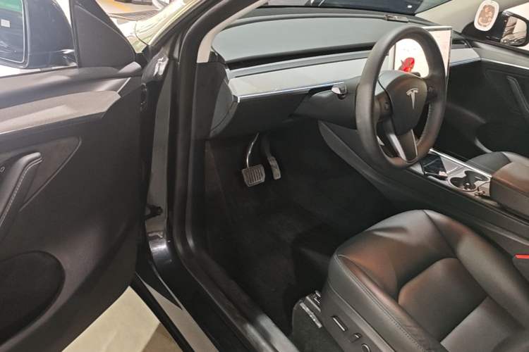 Used Tesla Model Y 2024 Rear-Wheel-Drive Version Driver Seat