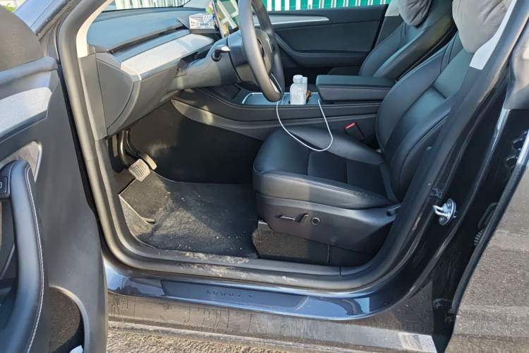 Used Tesla Model Y 2024 Rear-Wheel-Drive Version Driver Seat