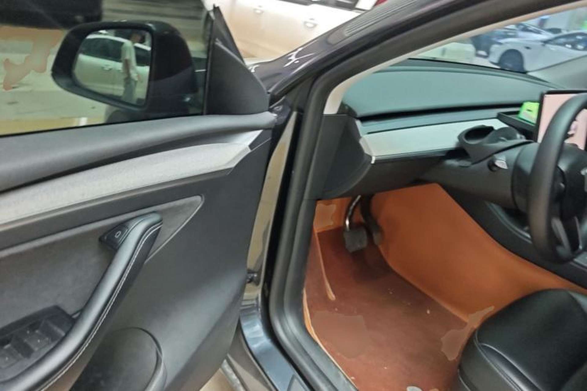 Used Tesla Model Y 2024 Rear-Wheel-Drive Version Driver Seat