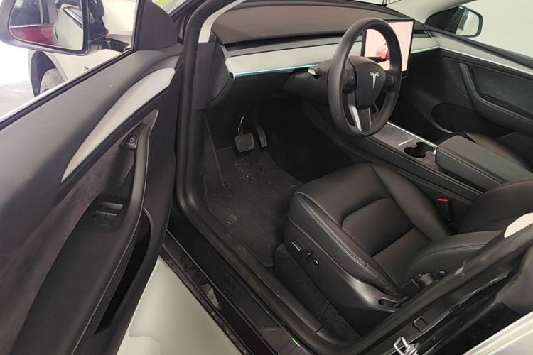 Used Tesla Model Y 2024 Rear-Wheel-Drive Version Driver Seat