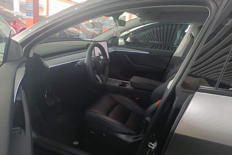 Used Tesla Model Y 2024 Rear-Wheel-Drive Version Driver Seat