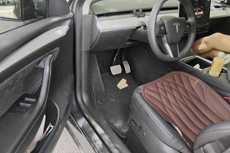 Used Tesla Model Y 2024 Rear-Wheel-Drive Version Driver Seat
