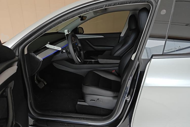 Used Tesla Model Y 2024 Rear-Wheel-Drive Version Driver Seat