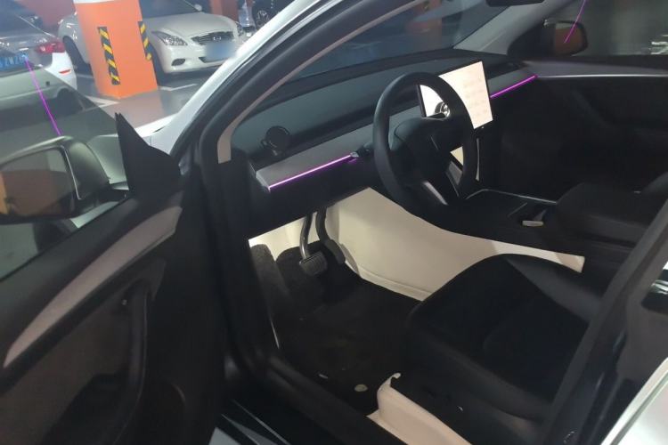 Used Tesla Model Y 2024 Rear-Wheel-Drive Version Driver Seat