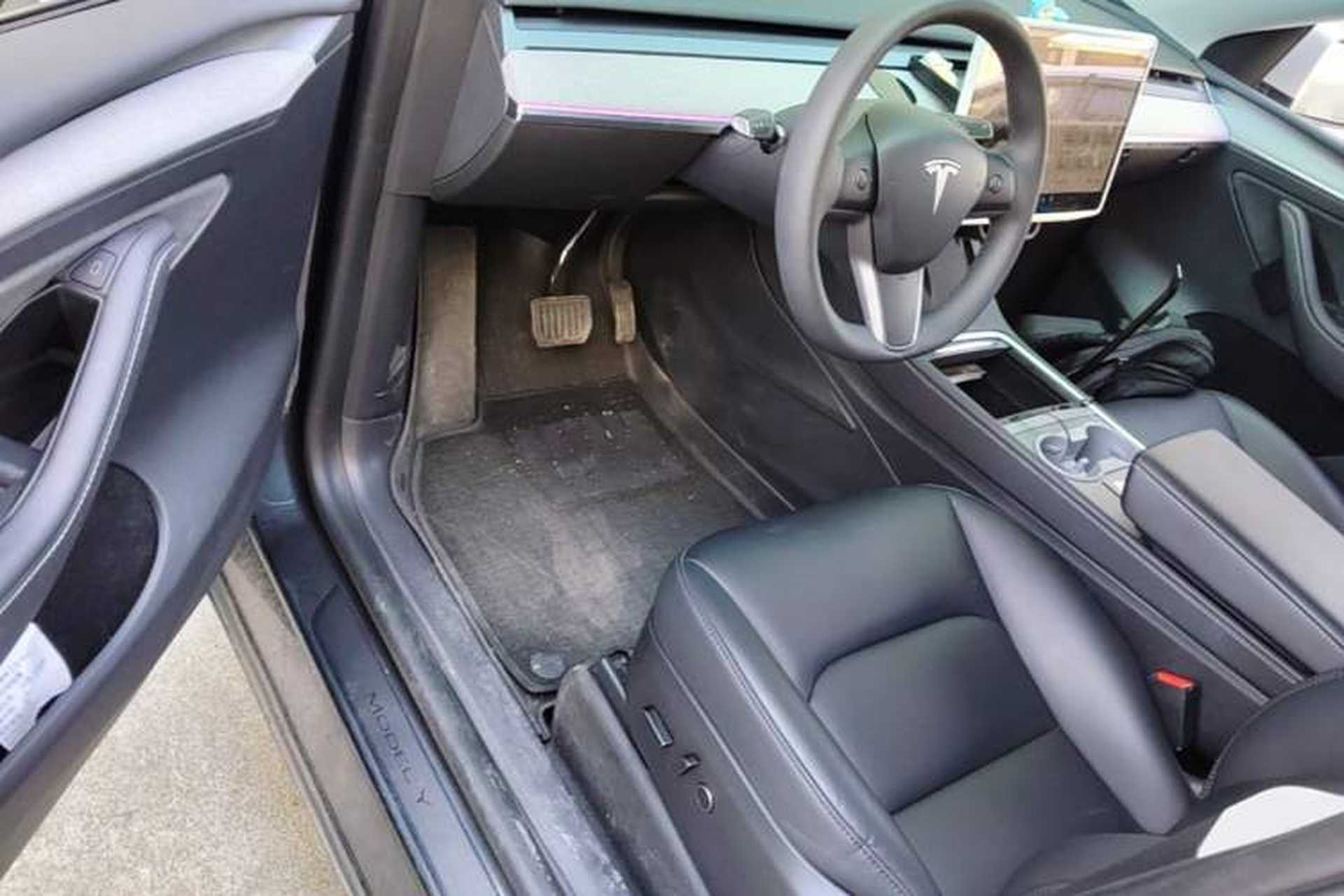Used Tesla Model Y 2024 Rear-Wheel-Drive Version Driver Seat
