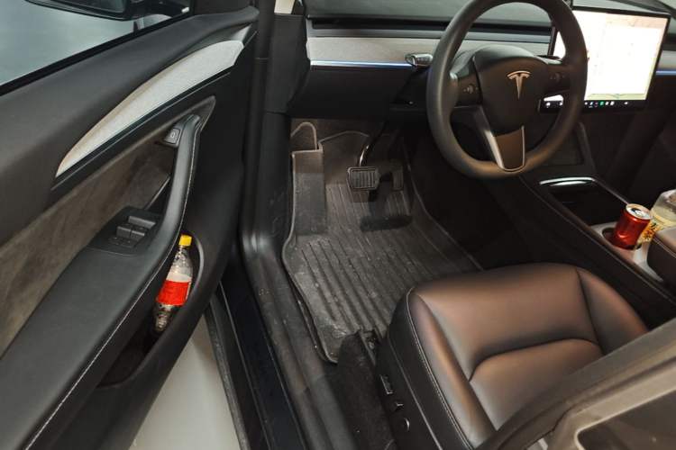 Used Tesla Model Y 2024 Rear-Wheel-Drive Version Driver Seat