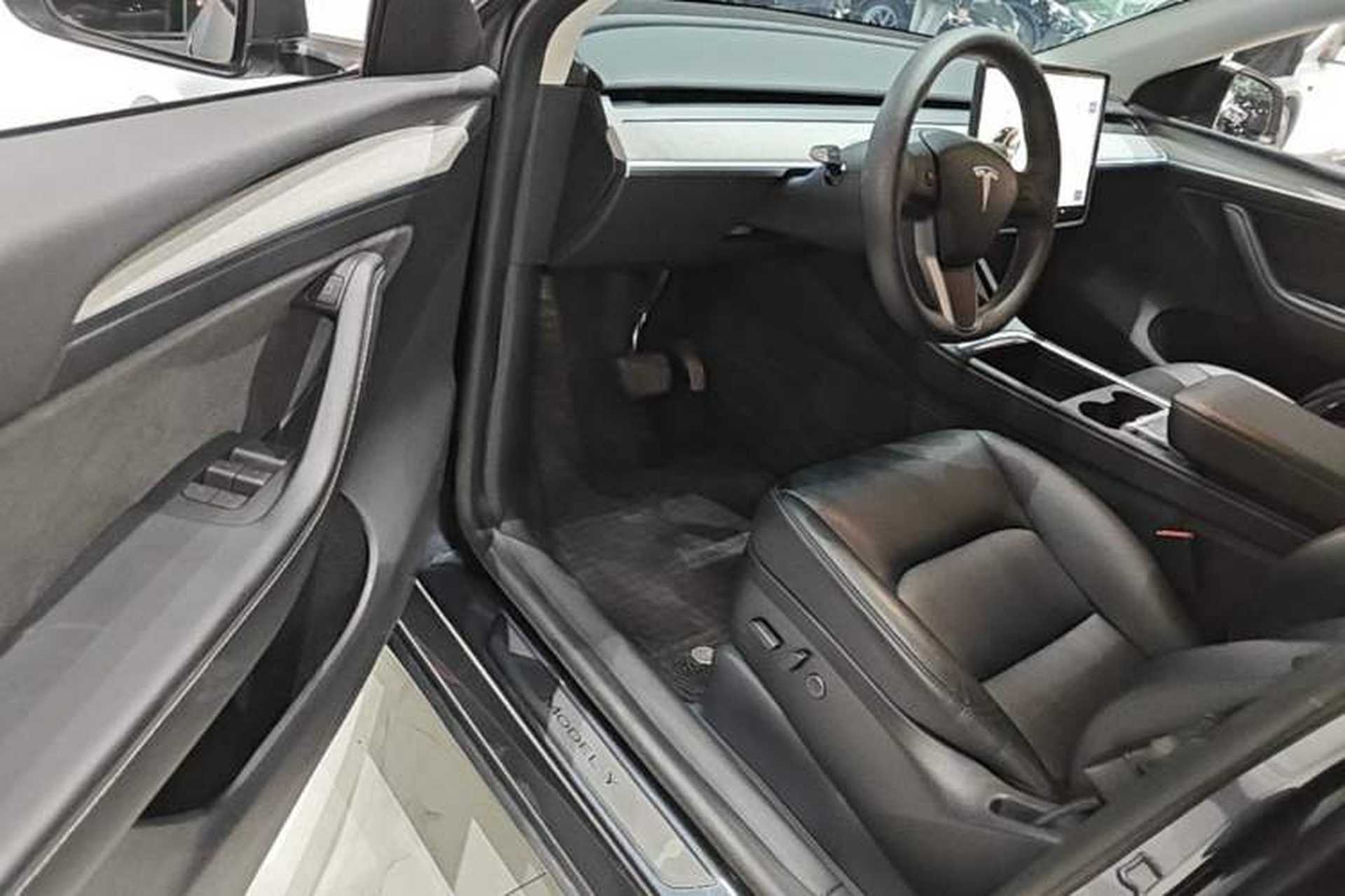 Used Tesla Model Y 2024 Rear-Wheel-Drive Version Driver Seat