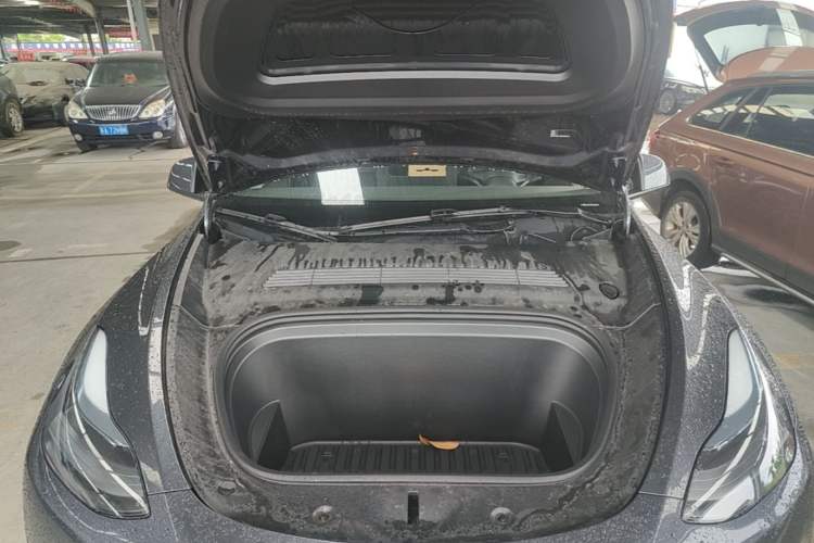 Used Tesla Model Y 2024 Rear-Wheel-Drive Version Engine Bay