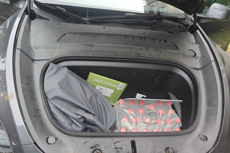 Used Tesla Model Y 2024 Rear-Wheel-Drive Version Engine Bay