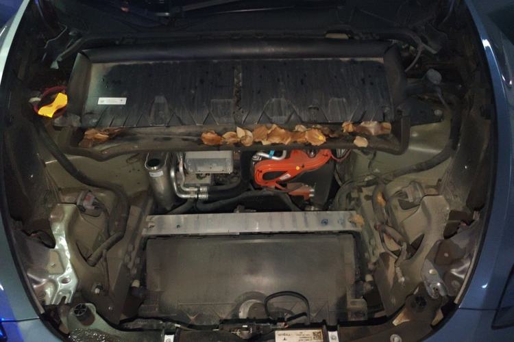Used Tesla Model Y 2024 Rear-Wheel-Drive Version Engine Bay