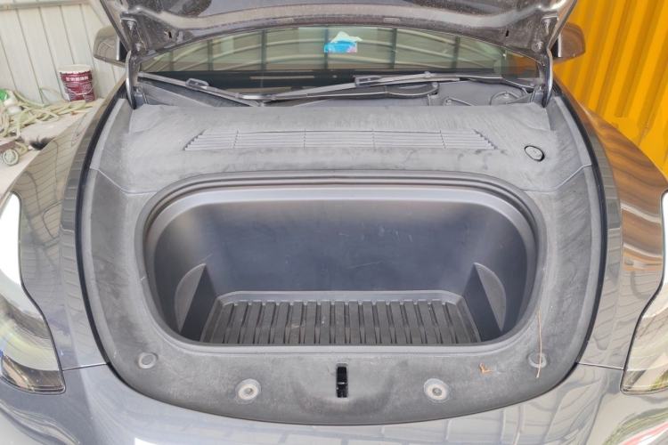 Used Tesla Model Y 2024 Rear-Wheel-Drive Version Engine Bay
