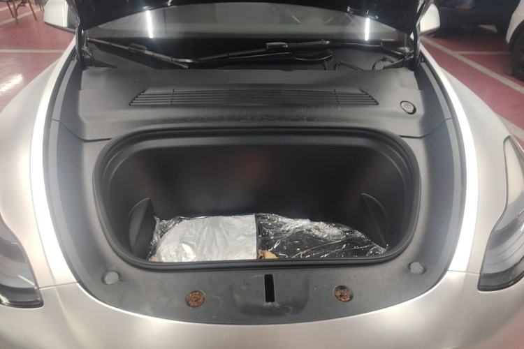 Used Tesla Model Y 2024 Rear-Wheel-Drive Version Engine Bay