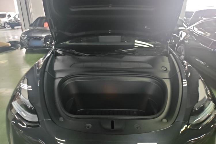 Used Tesla Model Y 2024 Rear-Wheel-Drive Version Engine Bay