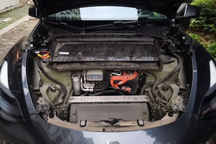 Used Tesla Model Y 2024 Rear-Wheel-Drive Version Engine Bay