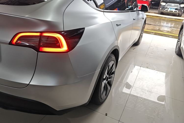 Used Tesla Model Y 2024 Rear-Wheel-Drive Version Exterior 1