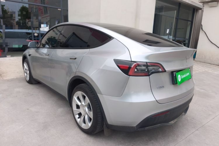 Used Tesla Model Y 2024 Long-Range All-Wheel-Drive Version Exterior 2
