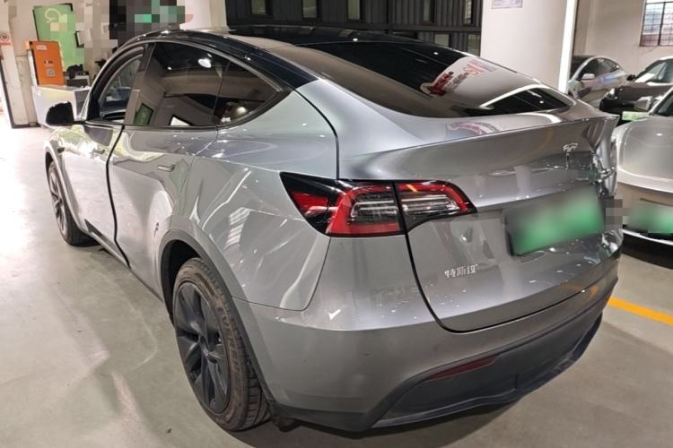 Used Tesla Model Y 2024 Long-Range All-Wheel-Drive Version Exterior 2