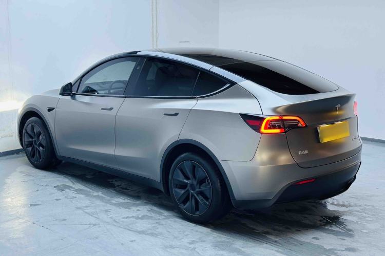 Used Tesla Model Y 2024 Rear-Wheel-Drive Version Exterior 2
