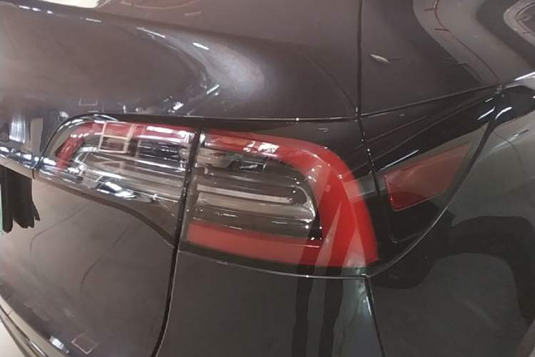 Used Tesla Model Y 2024 Rear-Wheel-Drive Version Exterior 3