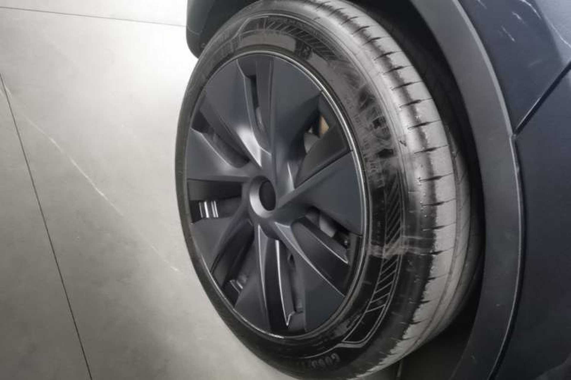 Used Tesla Model Y 2024 Rear-Wheel-Drive Version Exterior 5
