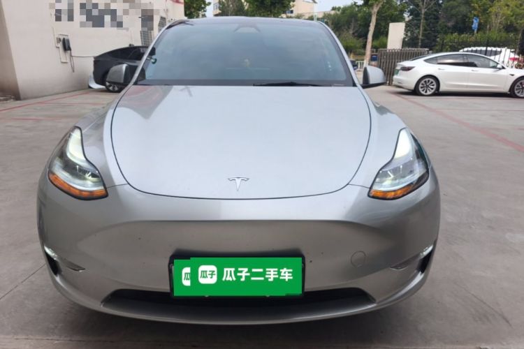 Used Tesla Model Y 2024 Long-Range All-Wheel-Drive Version Front