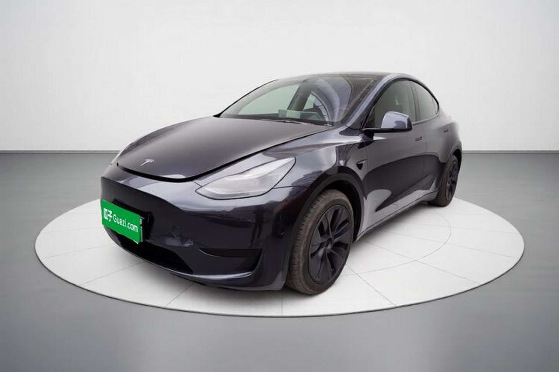 Used Tesla Model Y 2024 Rear-Wheel-Drive Version Front Left 45 Deg