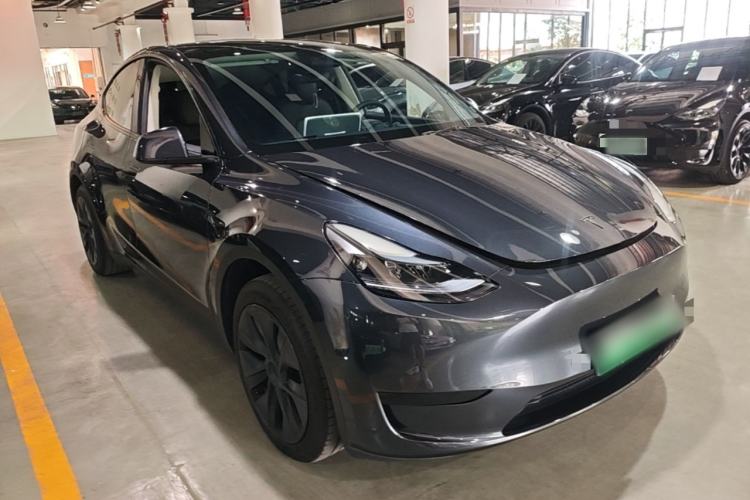 Used Tesla Model Y 2024 Rear-Wheel-Drive Version Front Right 45 Deg