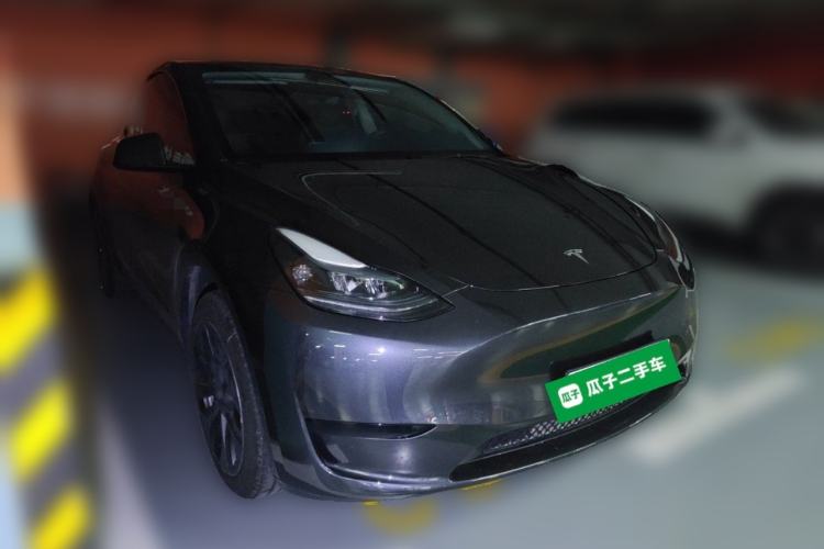 Used Tesla Model Y 2024 Rear-Wheel-Drive Version Front Right 45 Deg