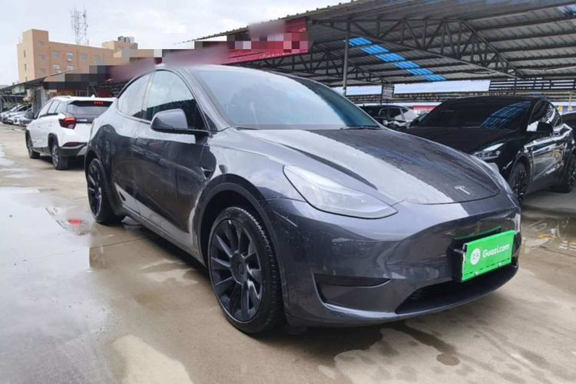 Used Tesla Model Y 2024 Rear-Wheel-Drive Version Front Right 45 Deg