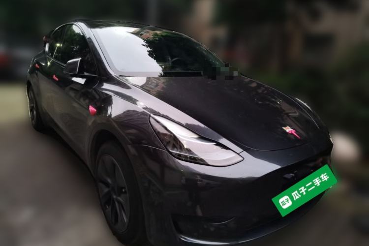 Used Tesla Model Y 2024 Rear-Wheel-Drive Version Front Right 45 Deg