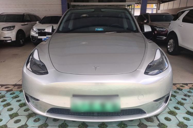 Used Tesla Model Y 2024 Long-Range All-Wheel-Drive Version Front